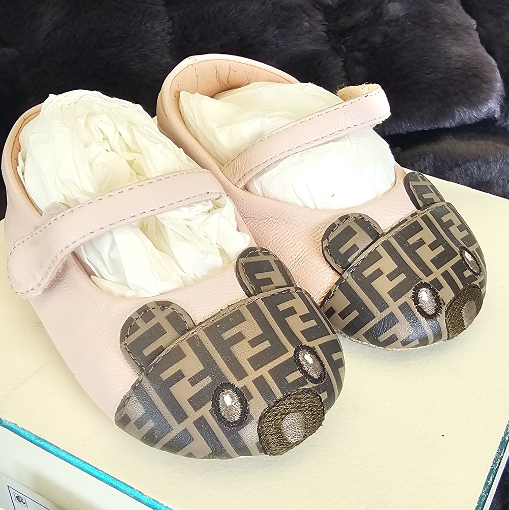 Fendi Baby Girls Shoes Sz 5 - Picture 10 of 12